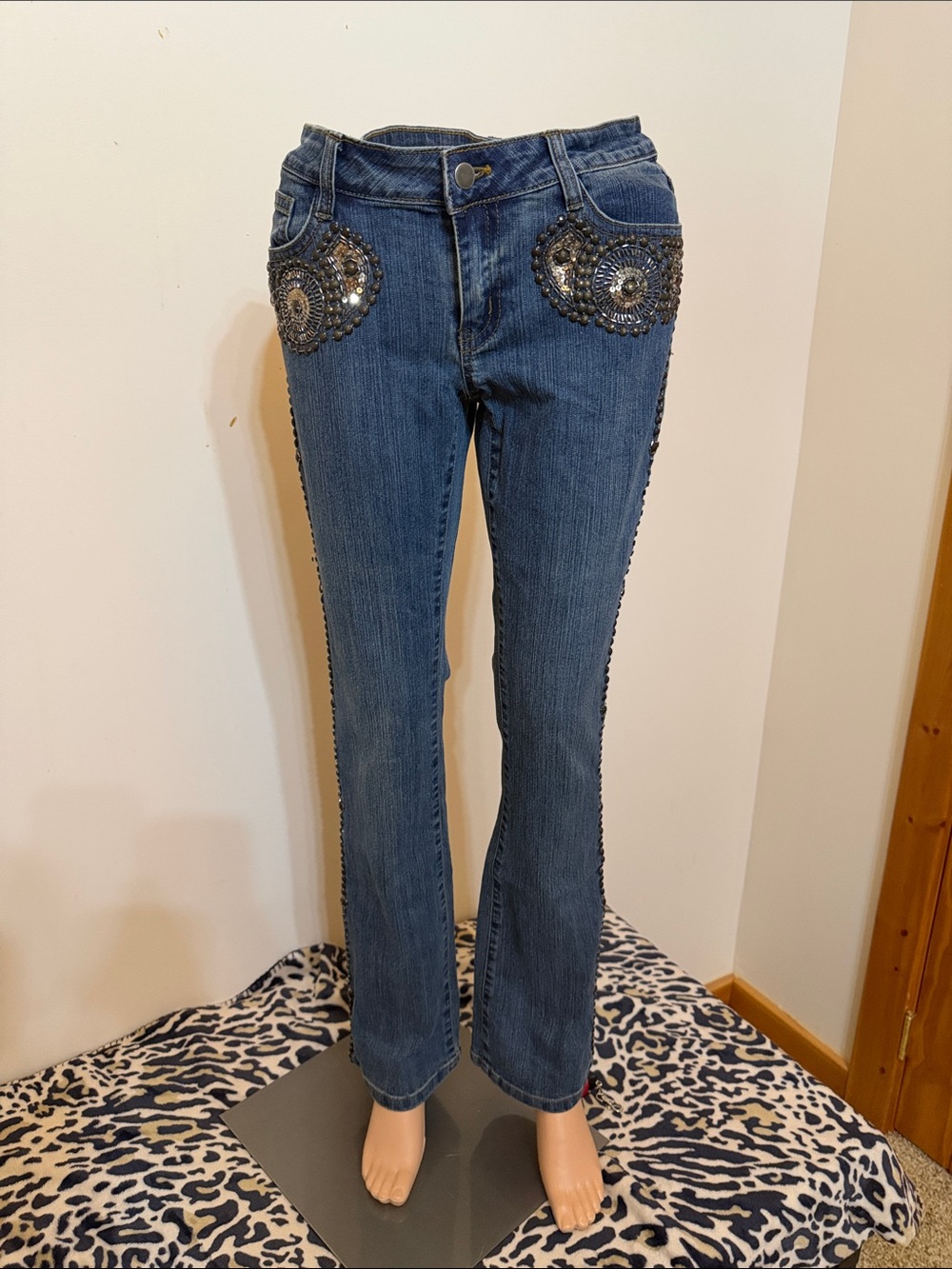 Boston Proper. NWOT. Blue Jeans with Gold Rhinestones and Beads. Size 2 Stretch